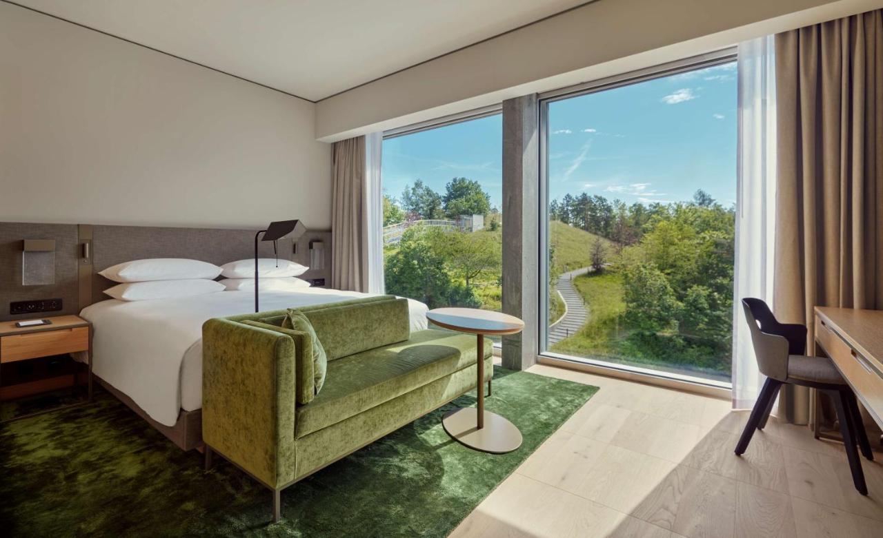 Hyatt Regency Zurich Airport Circle Hotell Kloten Exteriör bild